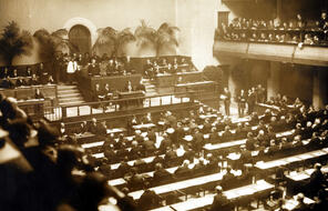 Salle de la Reformation. The official opening of the League of Nations.
